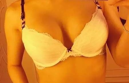 上海美容整形醫(yī)院整形項目展示，時間流轉(zhuǎn)中的魅力對決