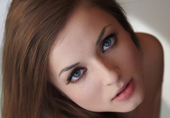 廈門哪家醫(yī)院治療青春痘好，專家推薦，價(jià)格透明，看痘痘找他們