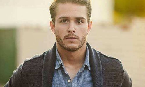 迪麗熱吧整容了嗎？探討女演員整容的現(xiàn)實(shí)與爭議