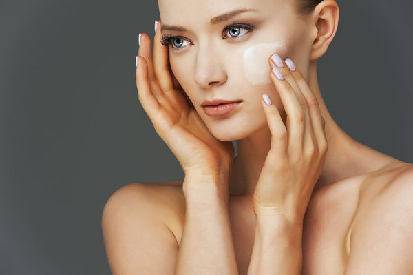 鶴壁唇紋填充哪家醫(yī)院好？2023年十大玻尿酸填充唇部整形美容院推薦！