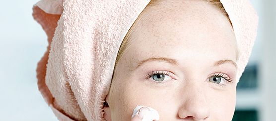 鐘麗緹是否經(jīng)歷了整容手術(shù)？探索整容傳聞背后的真相