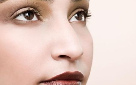 大連鼻整形哪家醫(yī)院好？鼻整形手術(shù)技術(shù)哪家醫(yī)院最專業(yè)？