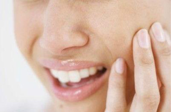 黃山人民醫(yī)院美容整形科真的是三甲醫(yī)院嗎？值得去嗎？