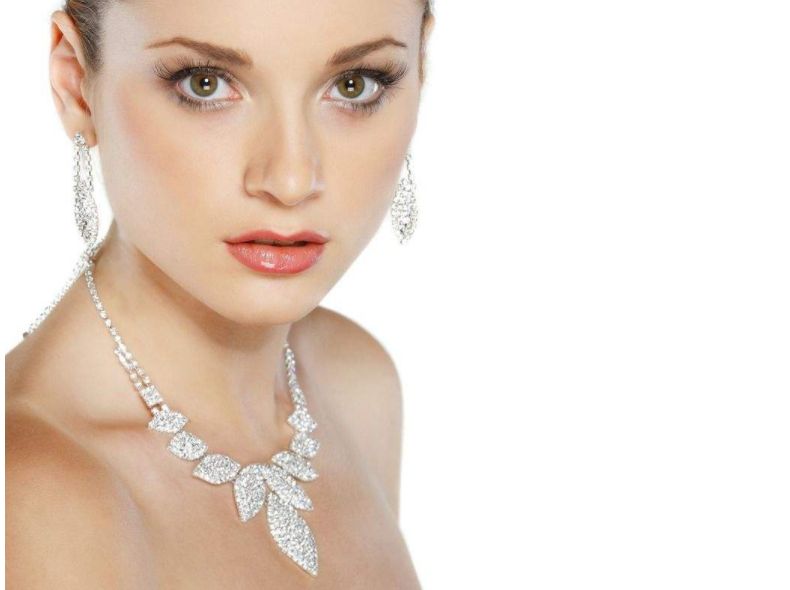 黃曉明的老婆整容真相大揭秘！審視整容傳聞的背后真實(shí)情況