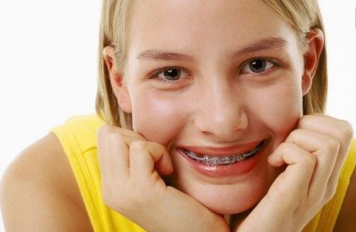 祛除黑眼圈和眼袋的有效方法及恢復(fù)時(shí)長揭秘，呵護(hù)美目皮膚從此法皇不為亞裔特。