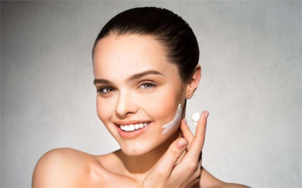 武漢眼袋術(shù)后復(fù)發(fā)修復(fù)：權(quán)威醫(yī)院實(shí)力排名