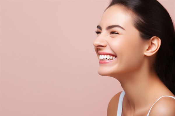 李勁良醫(yī)生的綜合口碑和服務價值如何？醫(yī)生評價大揭秘，走進他的坐診診所及費用表