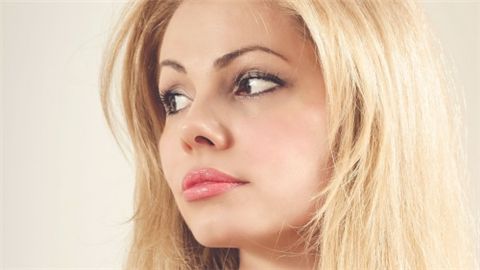 南京華美王小林：雙眼皮修復(fù)專家，見證術(shù)后逆襲