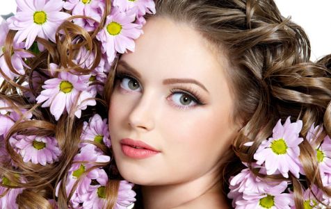 臉部失去膠原蛋白后，額頭嘴巴都變得扁扁？這是怎么回事？