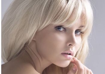 胡須種植手術(shù)的風(fēng)險(xiǎn)和注意事項(xiàng)