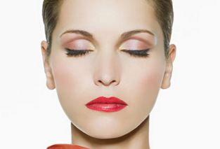 鄭州正規(guī)腫眼泡手術(shù)醫(yī)院推薦：實(shí)力口碑榜單