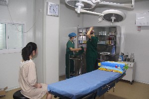 安慶現(xiàn)代婦產(chǎn)醫(yī)院整形美容中心_手術室