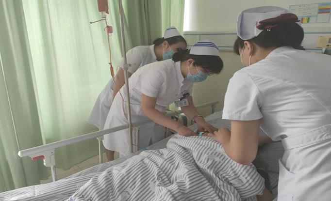 安徽醫(yī)科大學(xué)附屬阜陽(yáng)醫(yī)院燒傷整形創(chuàng)面外科_病房巡查