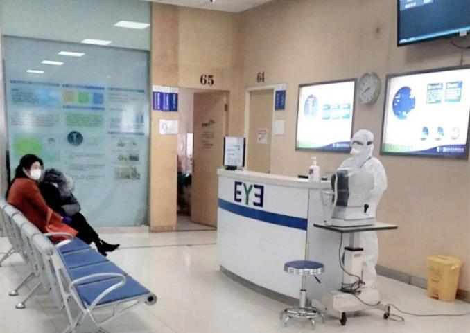 蚌埠愛(ài)爾和平眼科醫(yī)院_候診區(qū)