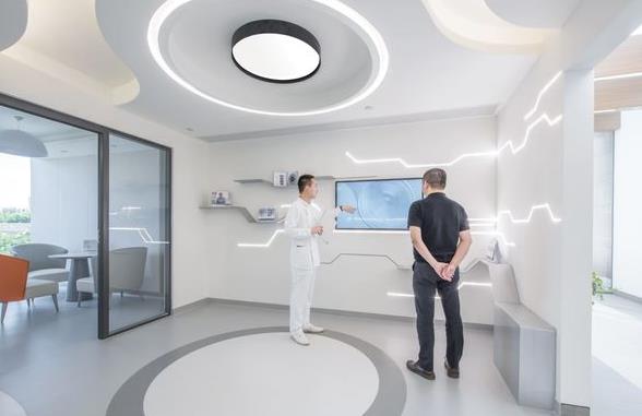 蚌埠愛(ài)爾和平眼科醫(yī)院_大廳