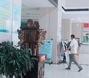 寶雞人民醫(yī)院整形美容科_大廳