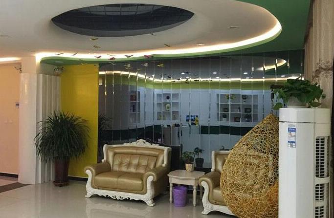 保定普濟醫(yī)療美容診所_接待區(qū)