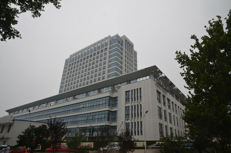 北大醫(yī)療淄博醫(yī)院_醫(yī)院外景