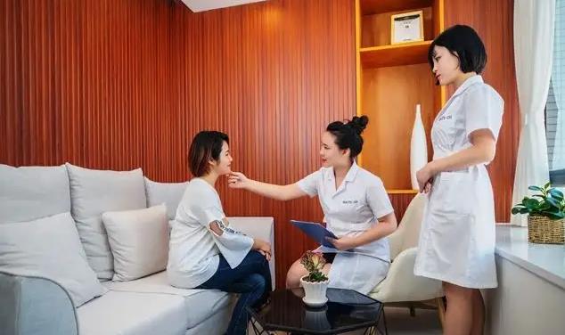 北海美秀中禾醫(yī)療美容診所_醫(yī)生面診室