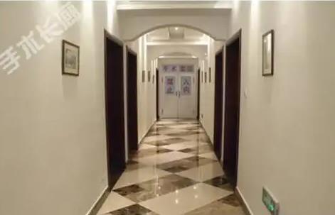 北京馮立哲醫(yī)療美容門診部_走廊