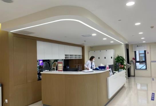 北京麗都美中宜和婦兒醫(yī)院醫(yī)療美容中心_前臺