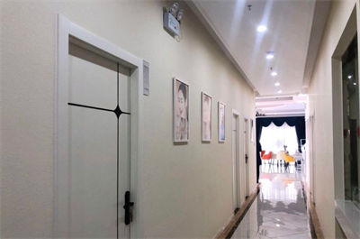 北京三仁醫(yī)療美容門診部_走廊