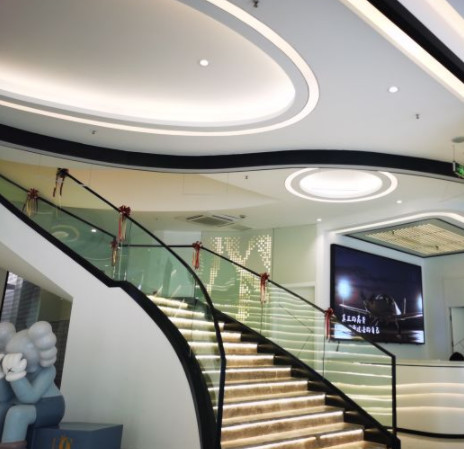 北京偉力圣韓美醫(yī)療美容門診部_樓梯間