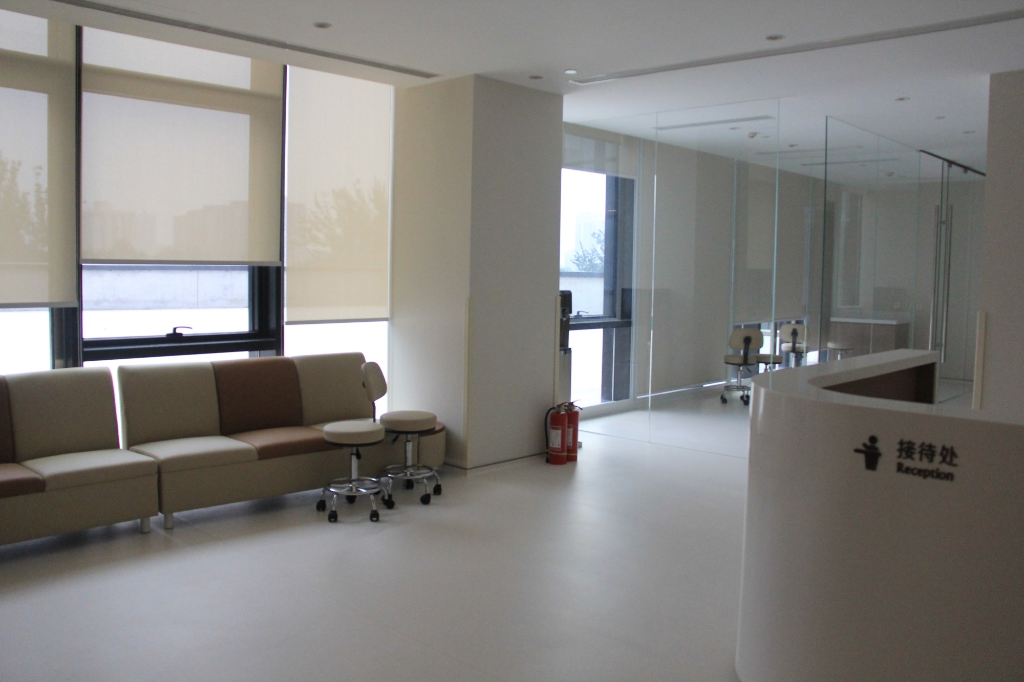 北京希瑪林順潮眼科醫(yī)院_導(dǎo)診臺(tái)