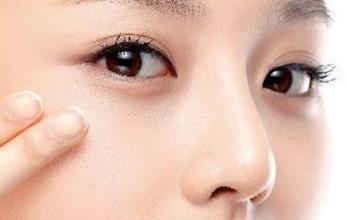 2023廈門(mén)水柔隆胸術(shù)醫(yī)生top10強(qiáng)排名榜有哪些呢？何海霞、曲可心、尹紅光技術(shù)放心有保障