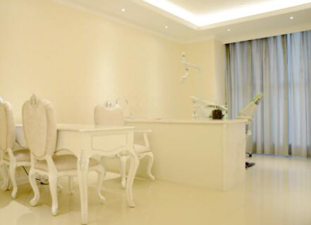 2022云南復合祛斑技術好的整形醫(yī)院排名前十名提前出爐！云南好秀整形美容在當?shù)乜诒毁?></div>
                            <div   id=