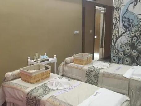 成都干細(xì)胞填充眼底紋要多少錢(2022年02月-11月干細(xì)胞填充眼底紋均價(jià)為7280元)