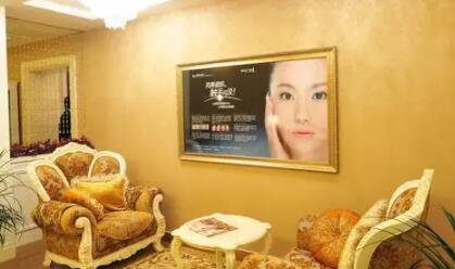 成都精微開(kāi)眼角價(jià)目表公開(kāi)一覽(2022年02月-11月精微開(kāi)眼角均價(jià)為7076元)