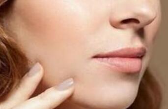 鄭州彩光嫩膚術(shù)手術(shù)費(fèi)用明細(xì)(2023鄭州彩光嫩膚術(shù)參考價(jià)為：6244元)