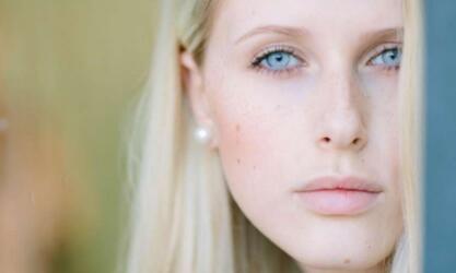 廣州膠原蛋白下巴填充整形優(yōu)惠價格公開一覽(2023廣州膠原蛋白下巴填充參考價為：6637元)