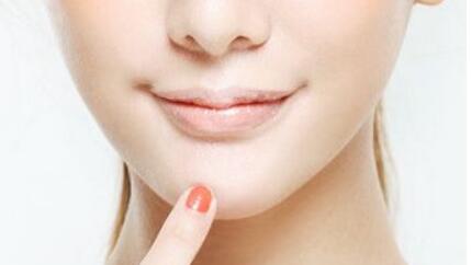 昆明背部抽脂術(shù)手術(shù)價格在線一覽(2023昆明背部抽脂術(shù)參考價為：6657元)