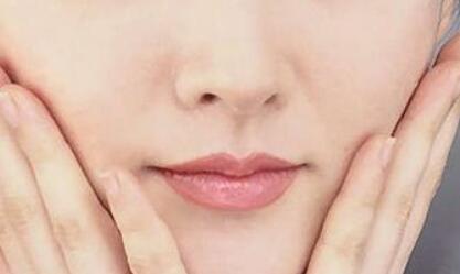 蘇州鼻缺損修復手術費用強勢來襲(蘇州吳江區(qū)第二人民醫(yī)院整形科鼻缺損修復手術參考價：3058元)