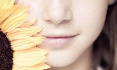 成都線(xiàn)雕去面部皺紋價(jià)格