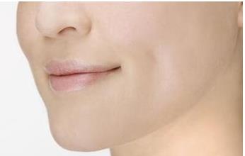 廣西乳頭凹陷提升價(jià)錢一覽表公布(廣西壯族自治區(qū)婦幼保健院整形科乳頭凹陷提升參考價(jià)：3187元)