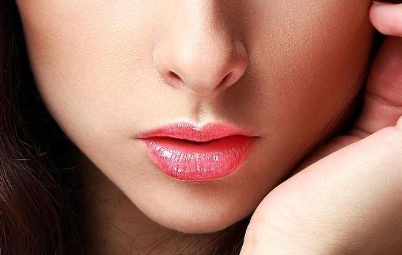 鞍山雙s吸脂塑身平均費用(馬鞍山十七治醫(yī)院雙s吸脂塑身參考價：6159元)