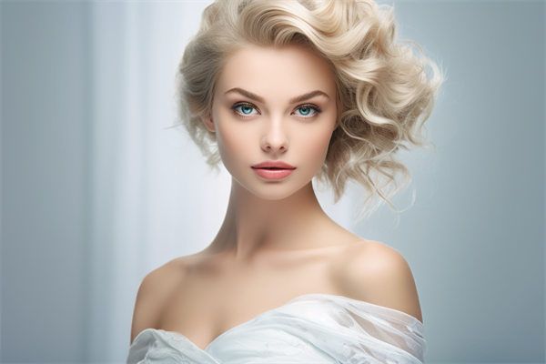 杭州隆鼻醫(yī)院推薦：周君芳醫(yī)生與何冬梅醫(yī)生口碑測評