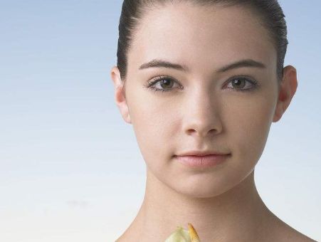 廣州整鼻子哪家醫(yī)院好？整鼻子價(jià)格表、人氣醫(yī)生信息、案例分享