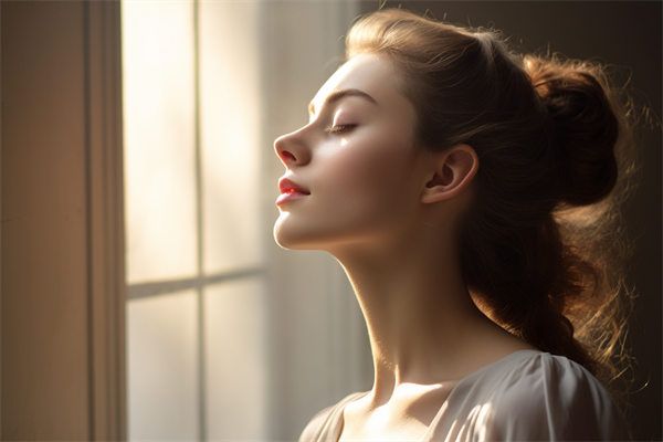 云南比較好的隆胸專家是誰？