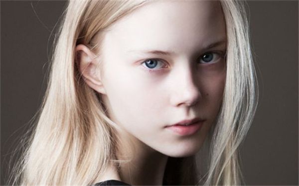 東莞壹加壹感恩節(jié)直播盛典，Fotona 4D pro全面部抗衰一次！