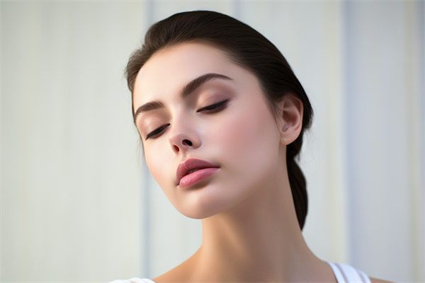 開眼角費(fèi)用明細(xì)：術(shù)式選擇、醫(yī)生資質(zhì)等因素詳解