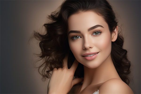 桂林眼袋手術(shù)費用及全層組織提升價格