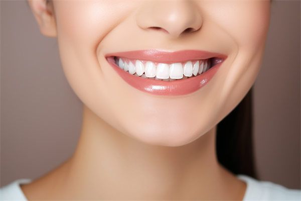 上海國際醫(yī)學(xué)中心光子嫩膚詳解：價(jià)格、效果、醫(yī)生推薦