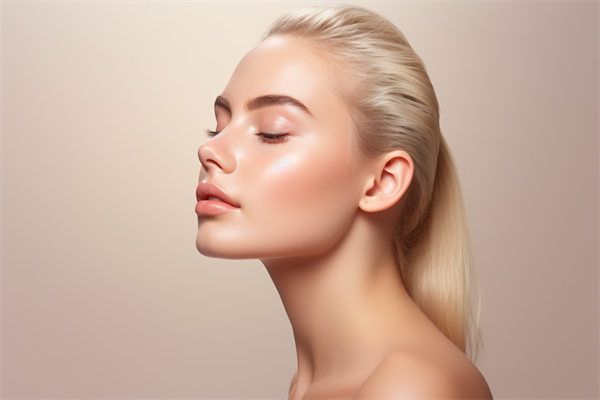 吳氏嘉美口碑評(píng)價(jià)及焦圓華醫(yī)生簡(jiǎn)介、隆鼻案例分享