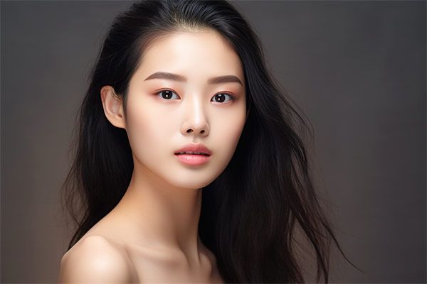 廈門云藝美注射瘦臉效果好嗎？真實(shí)案例分享與醫(yī)生技術(shù)分析