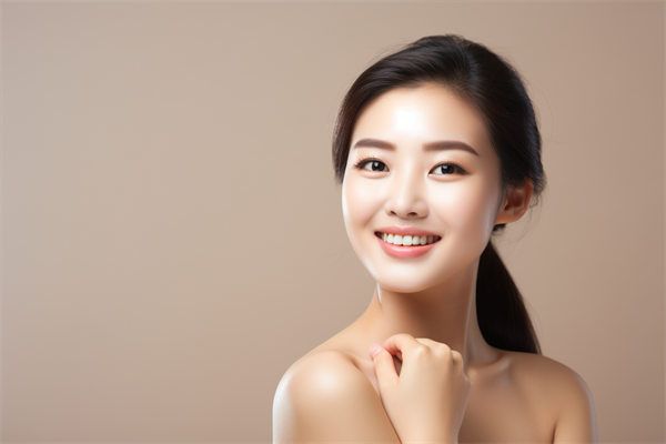 常州二院整形美容專家隆鼻案例合集：李新慶醫(yī)生